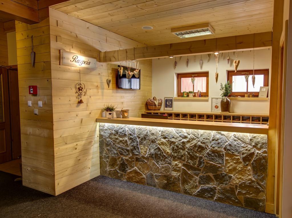 Hotel Koliba Greta Липтовска-Сиельница Экстерьер фото