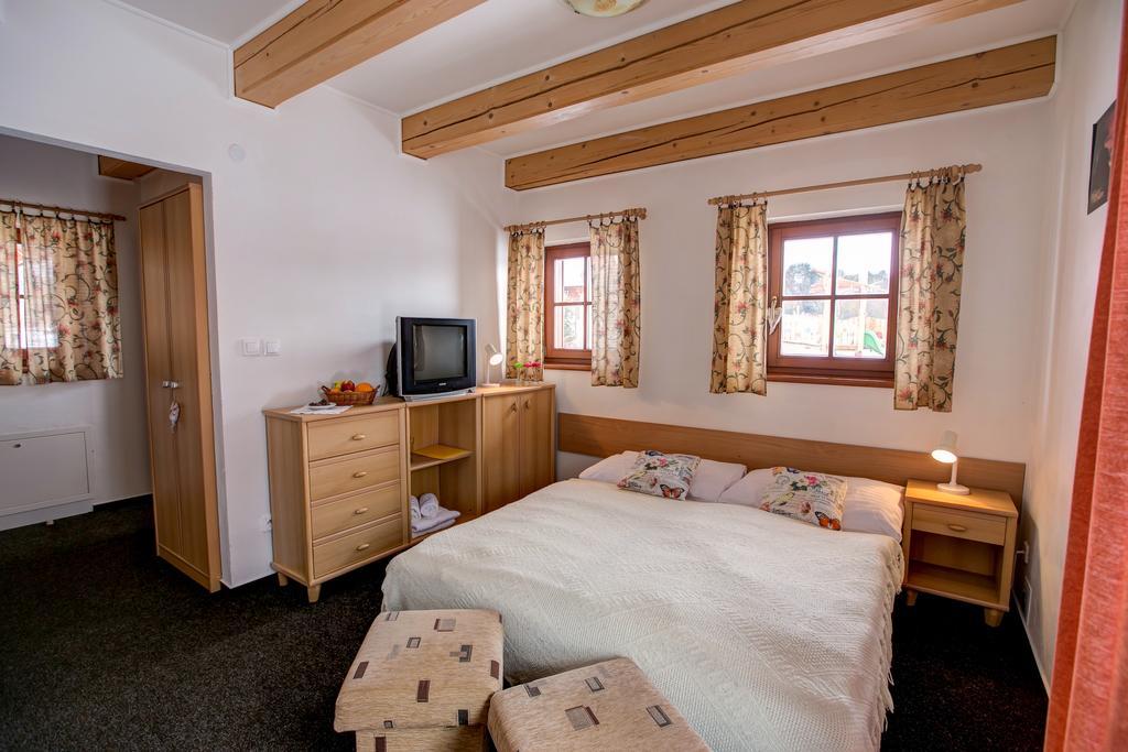 Hotel Koliba Greta Липтовска-Сиельница Номер фото